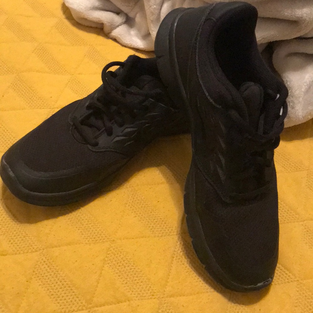 Black nikes